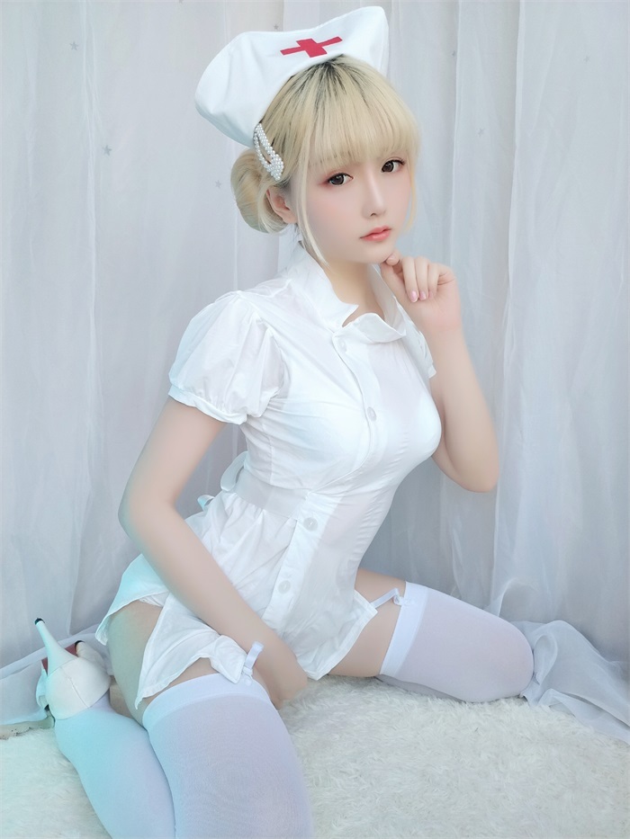 微博妹字@星之迟迟 VOL.17 夜勤病栋 俏皮互士 [60P/105MB]