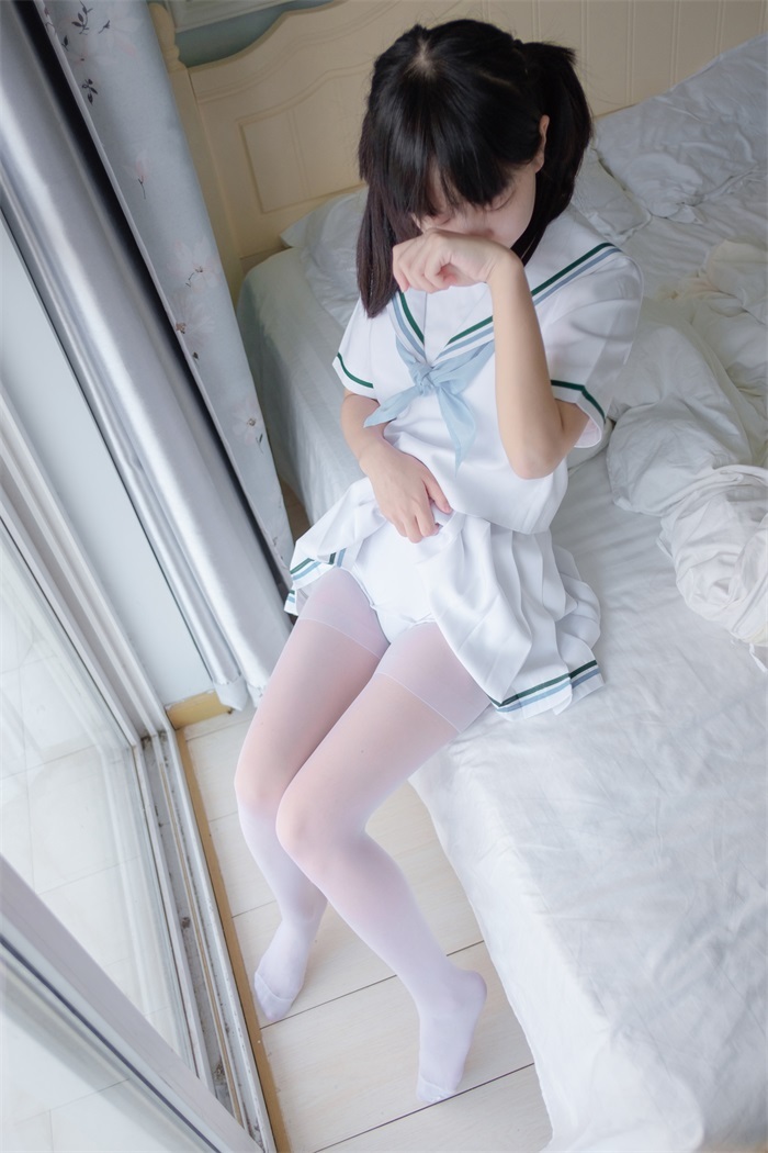 微博双马尾@阿诺不是施瓦辛戈-白色死库水白色至服JK [26P/73.3MB]插图1