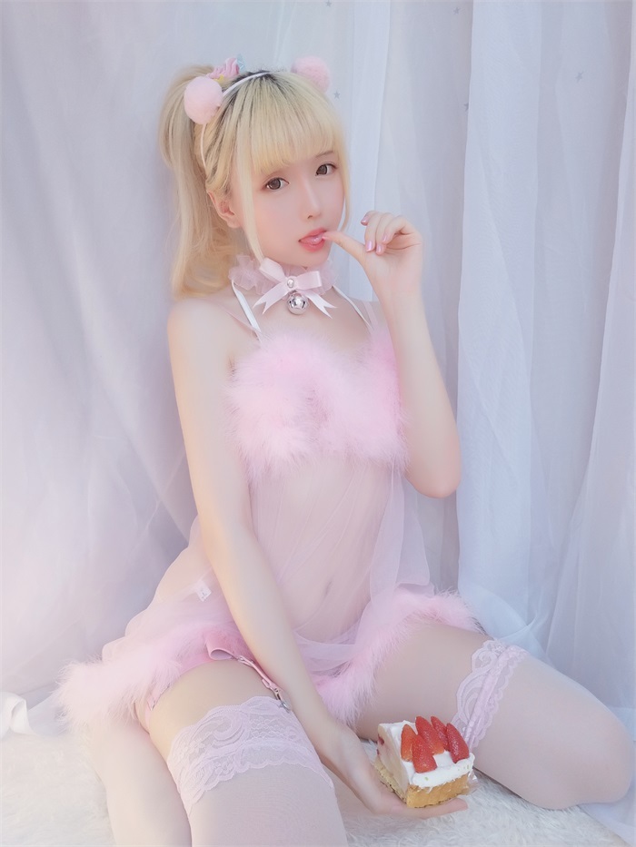 微博妹字@星之迟迟 VOL.9 毛绒草莓睡衣包 [61P/96.1MB]插图2