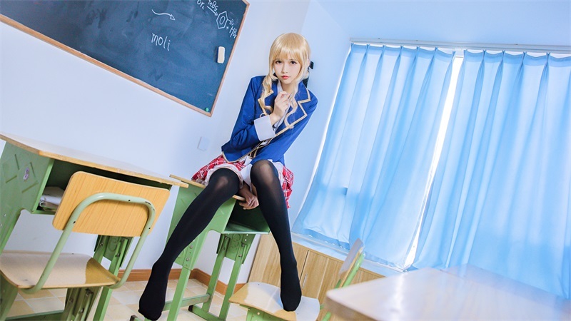 人气动漫博主@樱桃病少女 织沙黑丝 睡衣短裙 [21P/237MB]插图1