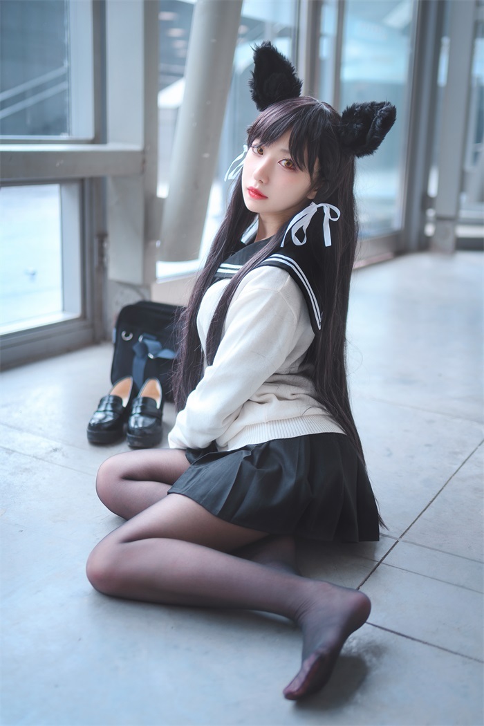 人气动漫Coser@Shika小鹿鹿 爱宕至服兽耳黑丝 [50P/309MB]插图2