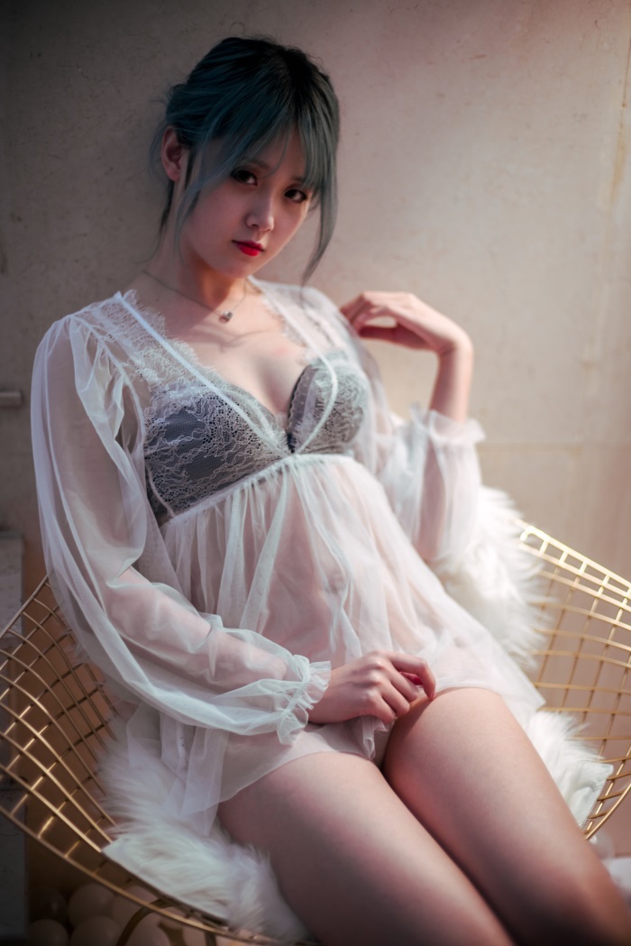 人气动漫Coser@Akisoso秋楚楚 黑白私房 [24P/413MB]插图
