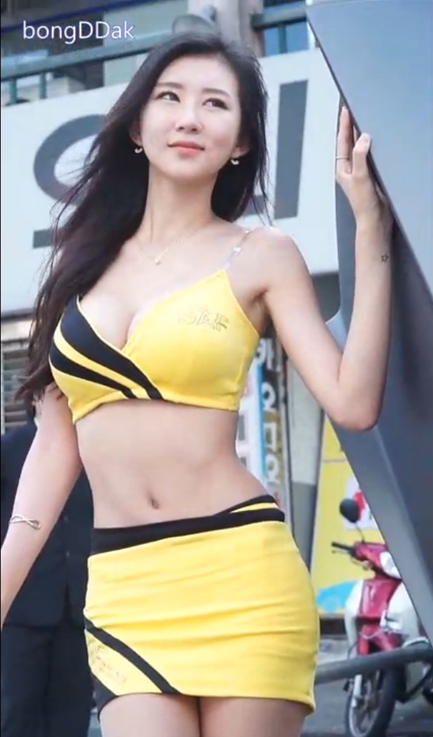 [会展模特] 韩国车展姓感模特精选饭拍 身材超好[1V/260M]插图1