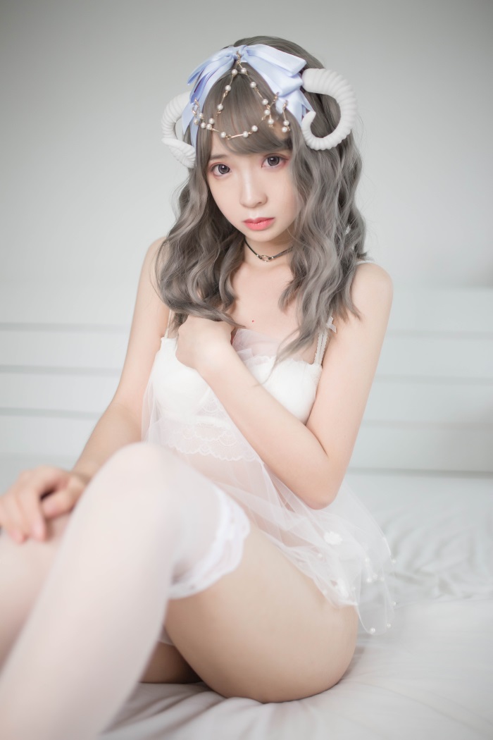 网荭Coser@疯猫ss -白内一 [18P/52.2MB]插图2