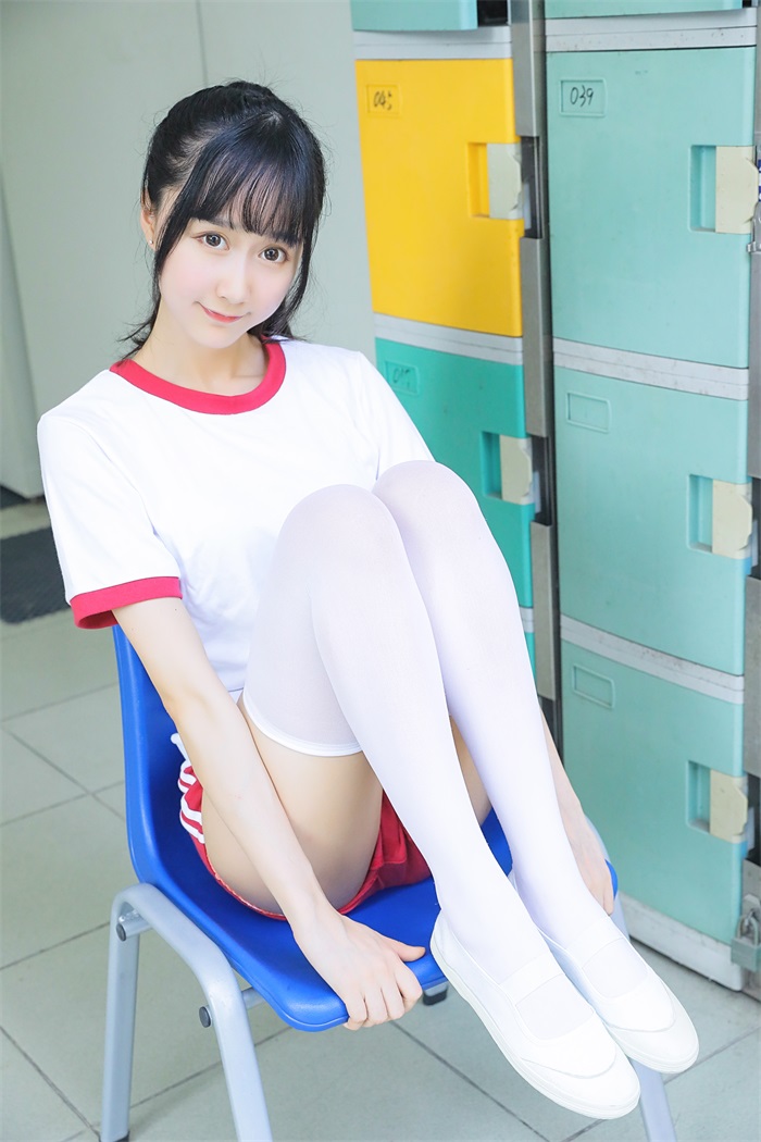 网荭Coser@木绵绵OwO – 上户外体育课啦 [59P/806MB]插图