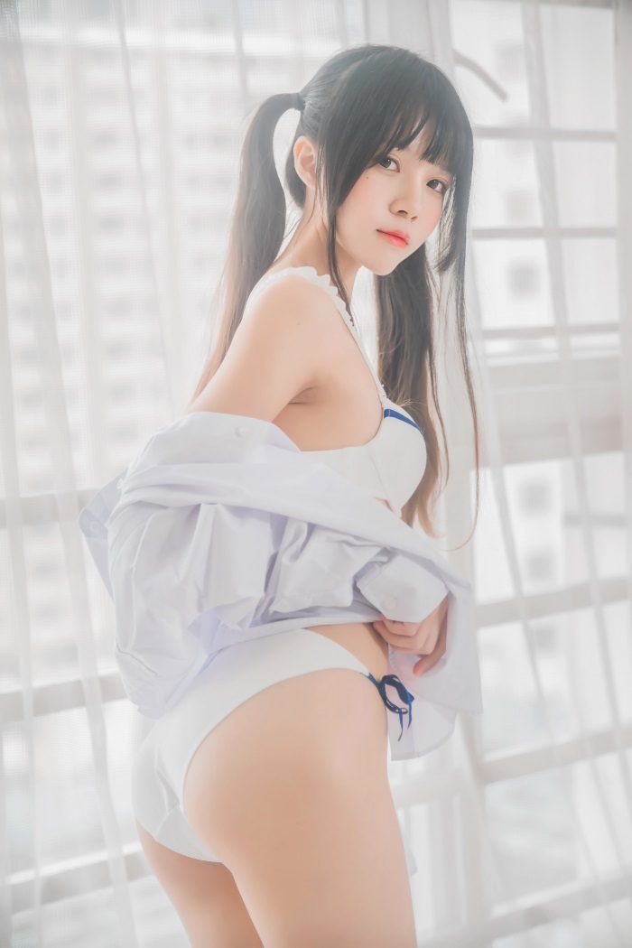 罗莉风COS 桜桃喵 – 白衬衫加可爱马尾辫 [47P/146MB]插图2