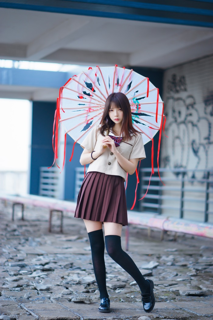 网荭Coser@疯猫ss – 丝袜狂想曲(伞) [42P/573MB]插图