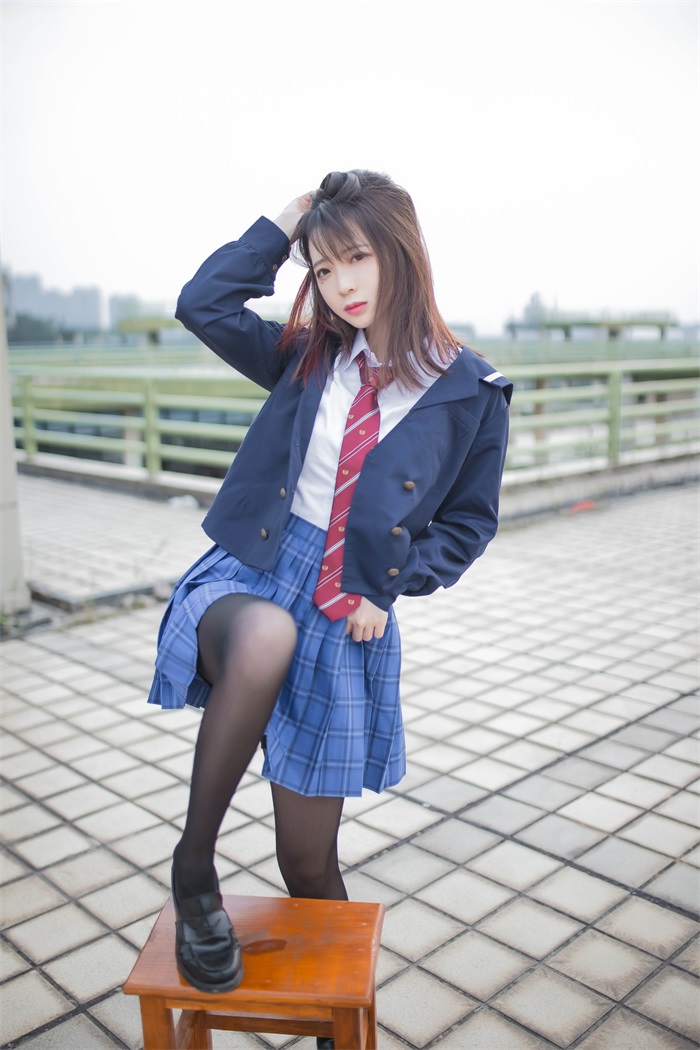 网荭Coser@疯猫ss – 天台JK [30P/164MB]插图