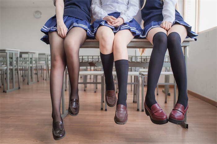 白金Saki写真 – JK美丝校服 [29P/186MB]插图1